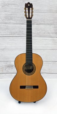 Alhambra 4P-US Classical Guitar, Solid Cedar Top, #21546-OLcLNX