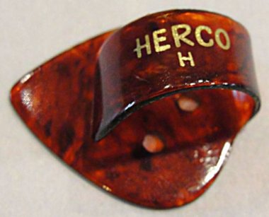 Herco HE113BSH Flat Thumb Pick Heavy Shell, One Pick