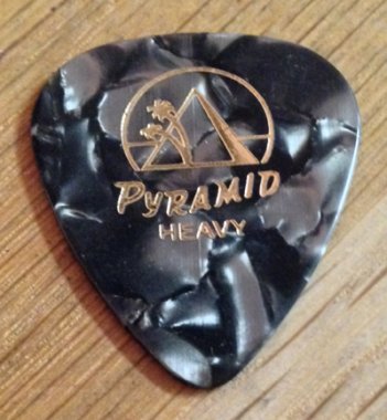 Pyramid Standard Celluloid Flat Pick | Heavy .95