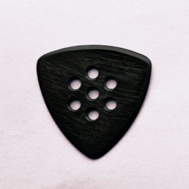 Wegen Picks CF140B Triangle Pick Black 1.40mm, One Pick
